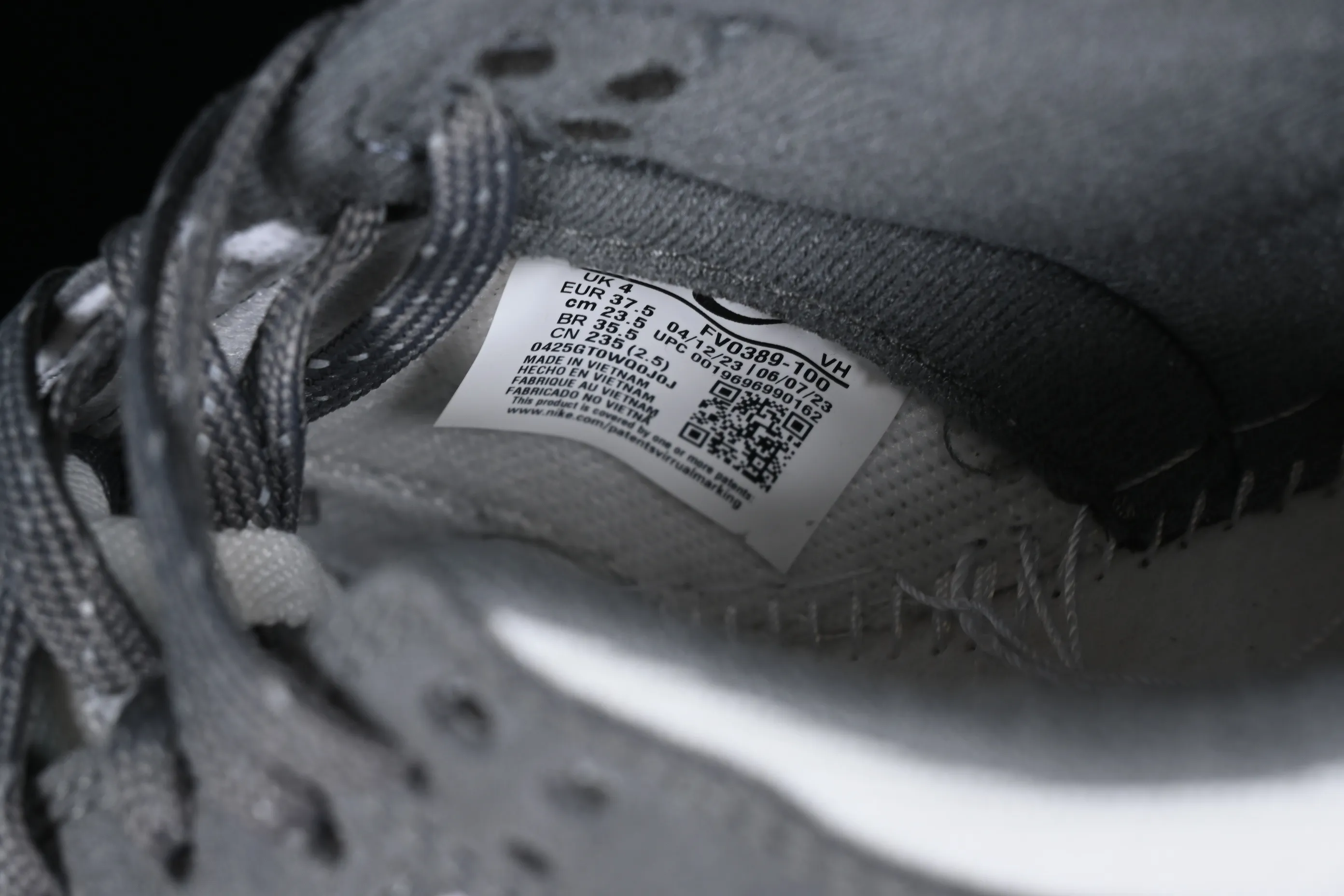 All Categories Nk SB Dunk Series Nk SB Dunk Low Low-top sneakers Cost-effective version Nk Dunk Low "Grey Gum" Dark gray suede SB low-top casual sports skateboard shoes FV0389-100